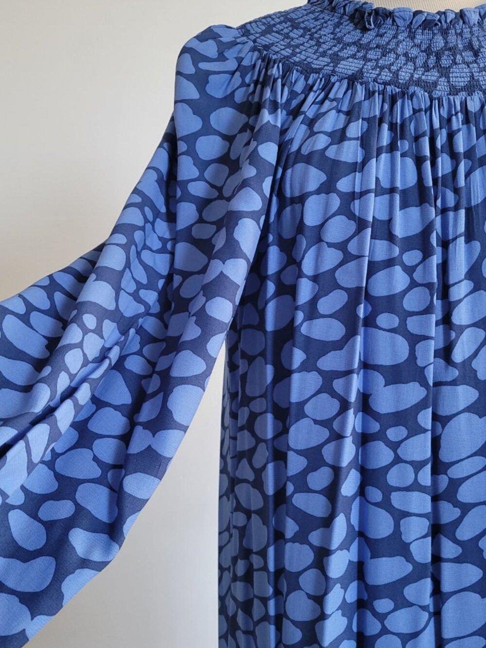 Ann Taylor Loft Blue Smocked Neck Abstract Pebble Print Dress (Size: M) - Picture 10 of 12